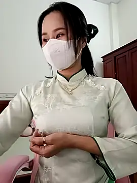 Snapshot of ___Erin___ chatting on 02/17/26, 03:14 Erin online show from 02/17/26, 03:14