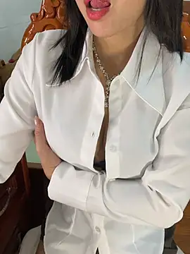    Erin    online show from 06/30/26, 03:02