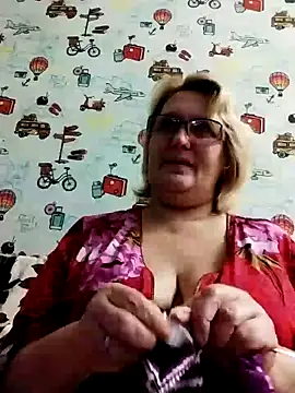 Snapshot of Forest-Lady chatting on 12/13/24, 04:05 Forest-Lady online show from 12/13/24, 04:05