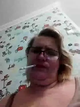 Snapshot of Forest-Lady chatting on 12/15/24, 01:22 Forest-Lady online show from 12/15/24, 01:22