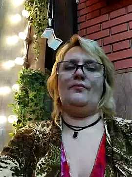 Snapshot of Forest-Lady chatting on 12/29/24, 06:27 Forest-Lady online show from 12/29/24, 06:27