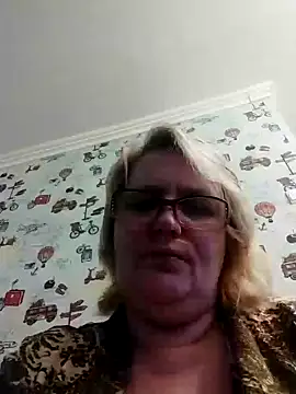 Snapshot of Forest-Lady chatting on 01/05/25, 01:15 Forest-Lady online show from 01/05/25, 01:15