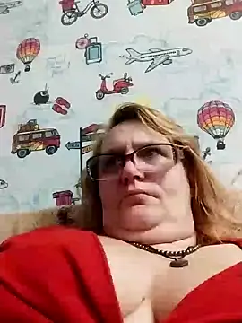 Snapshot of Forest-Lady chatting on 02/09/25, 05:43 Forest-Lady online show from 02/09/25, 05:43