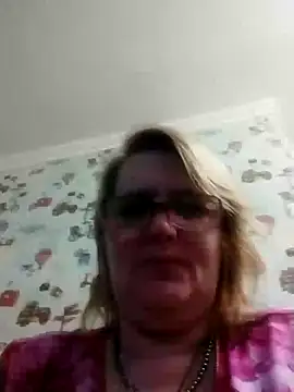 Snapshot of Forest-Lady chatting on 02/16/25, 03:38 Forest-Lady online show from 02/16/25, 03:38