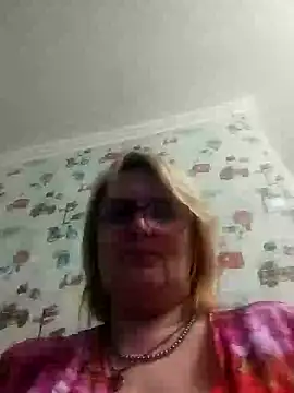 Snapshot of Forest-Lady chatting on 02/16/25, 06:43 Forest-Lady online show from 02/16/25, 06:43