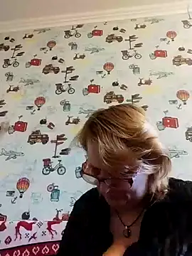 Snapshot of Forest-Lady chatting on 03/07/25, 01:29 Forest-Lady online show from 03/07/25, 01:29