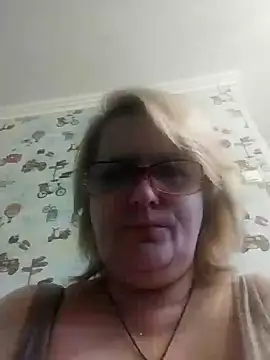 Snapshot of Forest-Lady chatting on 03/08/25, 09:50 Forest-Lady online show from 03/08/25, 09:50