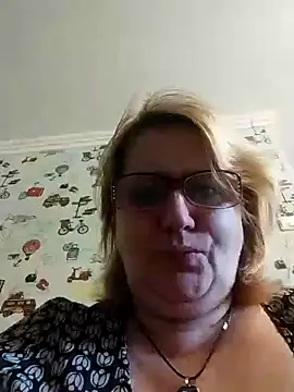 Snapshot of Forest-Lady chatting on 03/16/25, 01:06 Forest-Lady online show from 03/16/25, 01:06