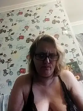 Snapshot of Forest-Lady chatting on 10/29/25, 07:21 Forest-Lady online show from 10/29/25, 07:21