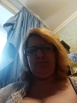 Forest-Lady online show from 02/09/26, 09:13