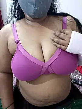 Snapshot of hotlovelygirl chatting on 03/14/25, 04:40 hotlovelygirl online show from 03/14/25, 04:40