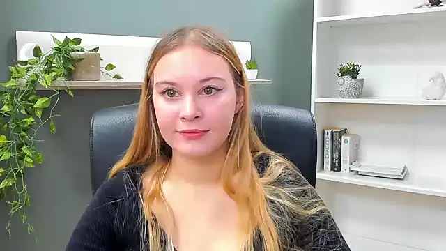 kitty valeria online show from 01/11/25, 07:49