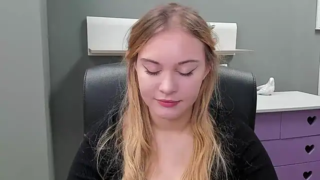 kitty valeria online show from 02/08/25, 07:48