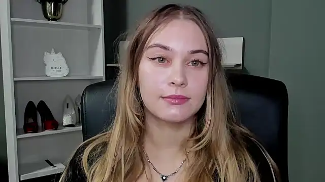 kitty valeria online show from 11/10/25, 09:58