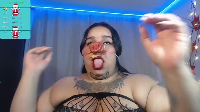 Snapshot of VeronikCuhubby chatting on 12/30/24, 11:59 VeronikCuhubby online show from 12/30/24, 11:59