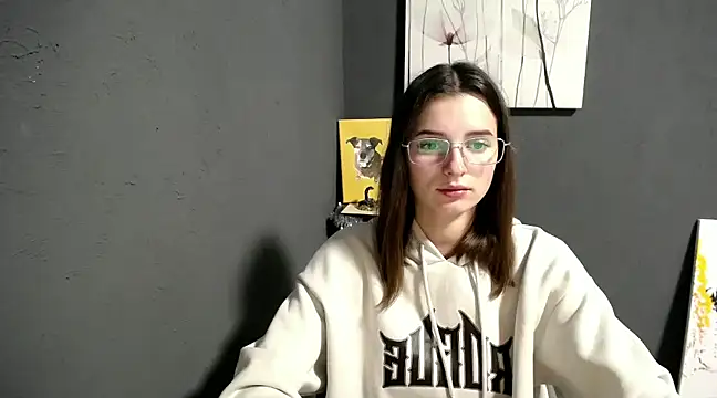 lady olivia  online show from 12/10/24, 01:33