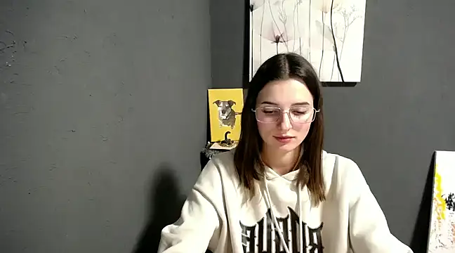 lady olivia  online show from 12/10/24, 05:00