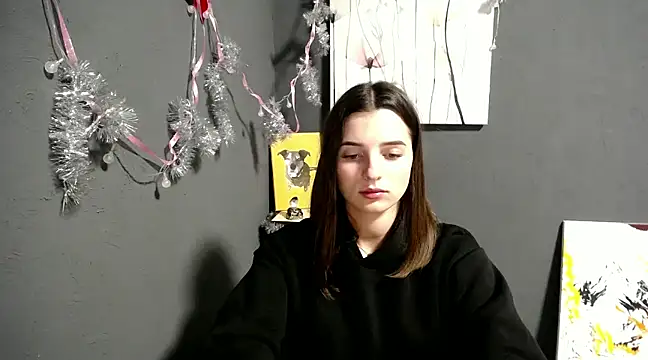 lady olivia  online show from 12/18/24, 05:10