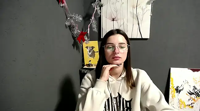 lady olivia  online show from 12/24/24, 02:12