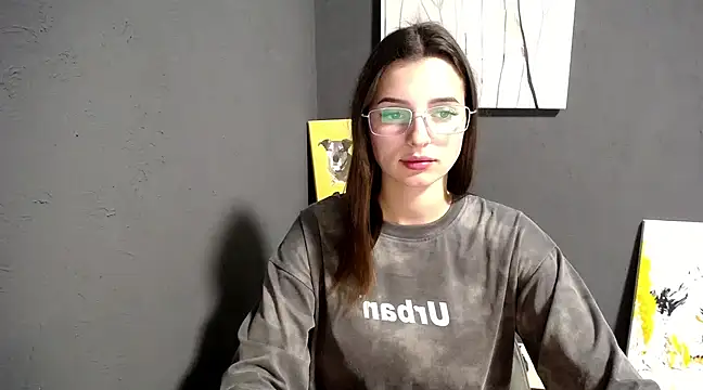 lady olivia  online show from 02/17/25, 04:48