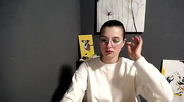 lady olivia  online show from 02/24/25, 04:47