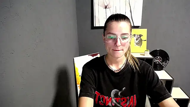 lady olivia  online show from 09/22/25, 04:09