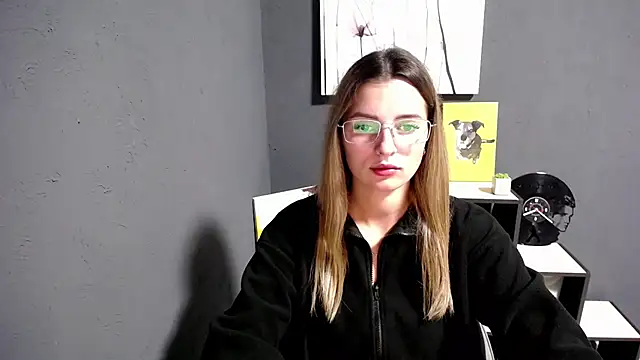 lady olivia  online show from 09/24/25, 12:19