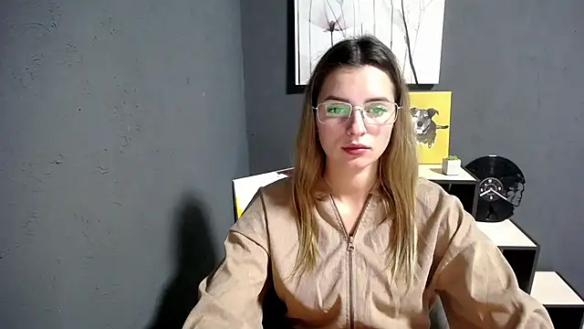 lady olivia  online show from 10/07/25, 05:10