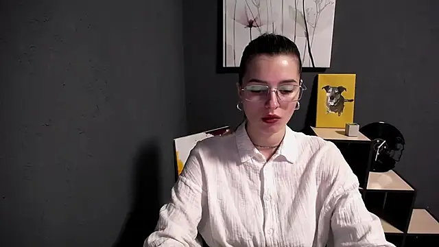 lady olivia  online show from 03/18/26, 01:58