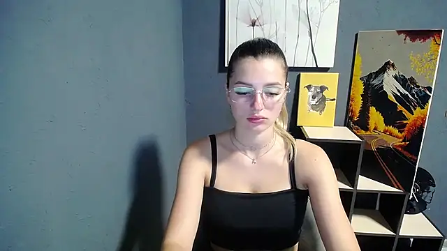 Snapshot of lady_olivia_ chatting on 07/14/26, 12:44 lady olivia online show from 07/14/26, 12:44