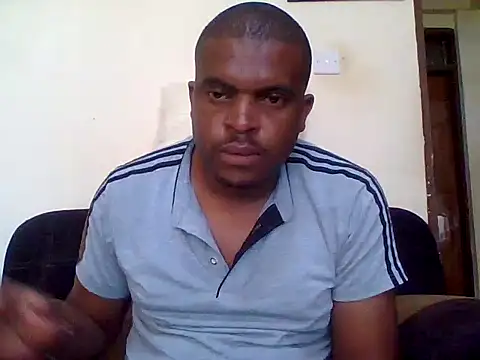 Snapshot of lui_cuuty chatting on 09/29/25, 06:29 lui cuuty online show from 09/29/25, 06:29