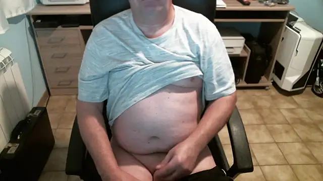 Snapshot of urick10500 chatting on 12/19/25, 08:10 urick10500 online show from 12/19/25, 08:10