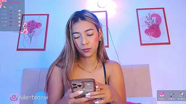 Snapshot of elianabrown chatting on 02/04/25, 08:38 elianabrown online show from 02/04/25, 08:38