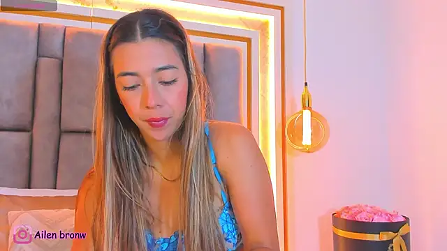 Snapshot of elianabrown chatting on 09/22/25, 10:45 elianabrown online show from 09/22/25, 10:45