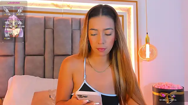 Snapshot of elianabrown chatting on 12/16/25, 09:42 elianabrown online show from 12/16/25, 09:42