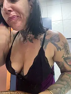 YasmimBrasil online show from 04/10/26, 06:51