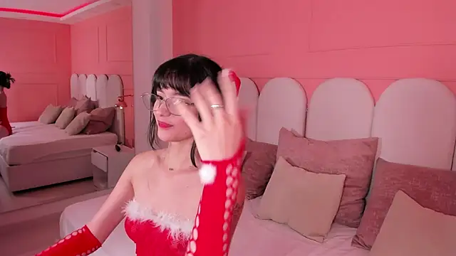 Snapshot of emilly_williams_ chatting on 12/23/24, 08:14 emilly williams online show from 12/23/24, 08:14