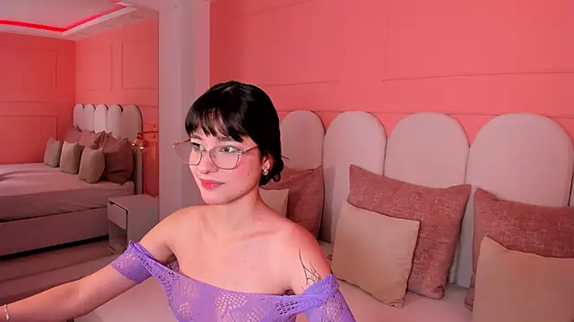 Snapshot of emilly_williams_ chatting on 01/27/25, 05:04 emilly williams online show from 01/27/25, 05:04