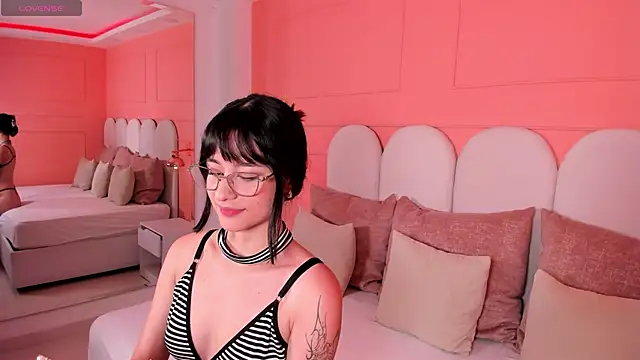 Snapshot of emilly_williams_ chatting on 01/31/25, 05:10 emilly williams online show from 01/31/25, 05:10