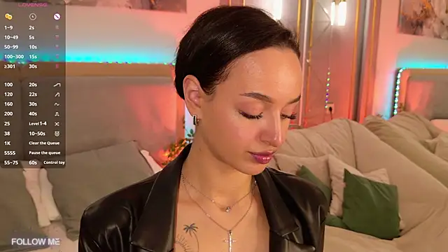 Snapshot of Lolly_Neal chatting on 04/03/26, 03:43 Lolly Neal online show from 04/03/26, 03:43