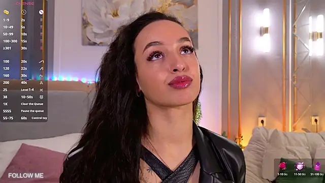 Snapshot of Lolly_Neal chatting on 04/10/26, 03:39 Lolly Neal online show from 04/10/26, 03:39