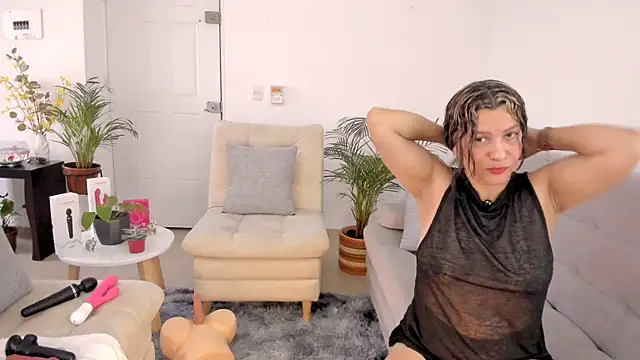 kataleyarios01 online show from 02/13/26, 10:50