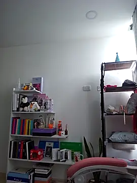 Snapshot of azumiichan chatting on 02/08/25, 04:25 azumiichan online show from 02/08/25, 04:25