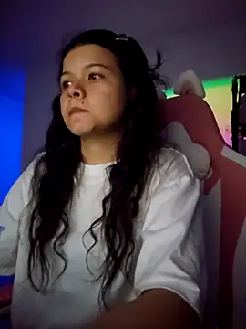 Snapshot of azumiichan chatting on 03/07/25, 03:40 azumiichan online show from 03/07/25, 03:40