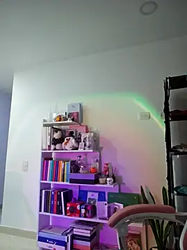 Snapshot of azumiichan chatting on 03/12/25, 04:08 azumiichan online show from 03/12/25, 04:08