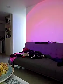 Snapshot of azumiichan chatting on 09/22/25, 11:07 azumiichan online show from 09/22/25, 11:07