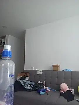 Snapshot of azumiichan chatting on 12/04/25, 01:53 azumiichan online show from 12/04/25, 01:53