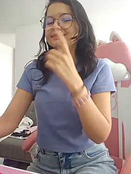 azumiichan online show from 01/17/26, 05:27