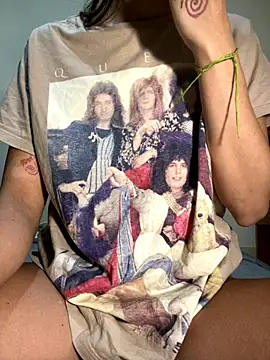 Snapshot of amy_gata chatting on 09/08/25, 11:04 amy gata online show from 09/08/25, 11:04