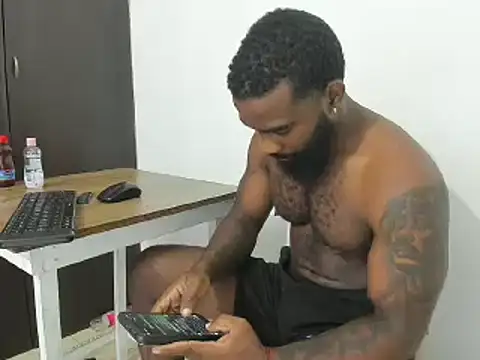 Snapshot of Freedom_24 chatting on 01/30/25, 12:07 Freedom 24 online show from 01/30/25, 12:07